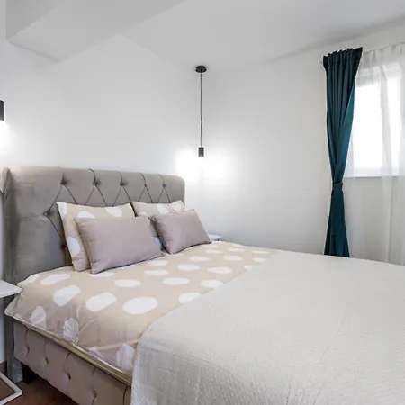 Awesome In With Kitchen Ferienhaus Pirovac