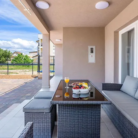 Awesome In With Kitchen