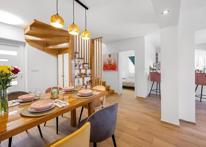 בית נופש Awesome In With Kitchen