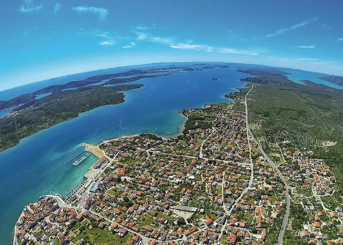 Awesome In With Kitchen *